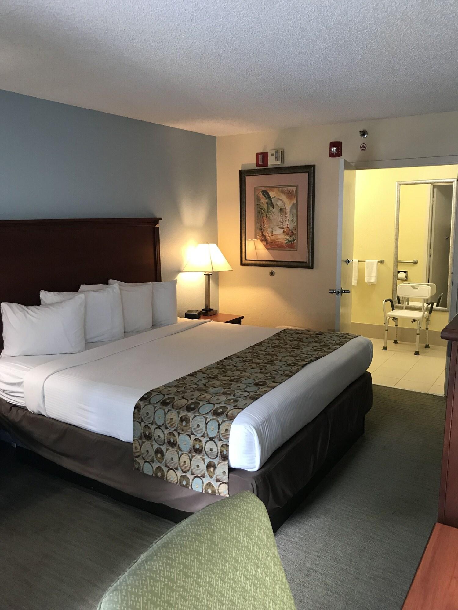 Baymont By Wyndham Gainesville I-75 Exterior photo